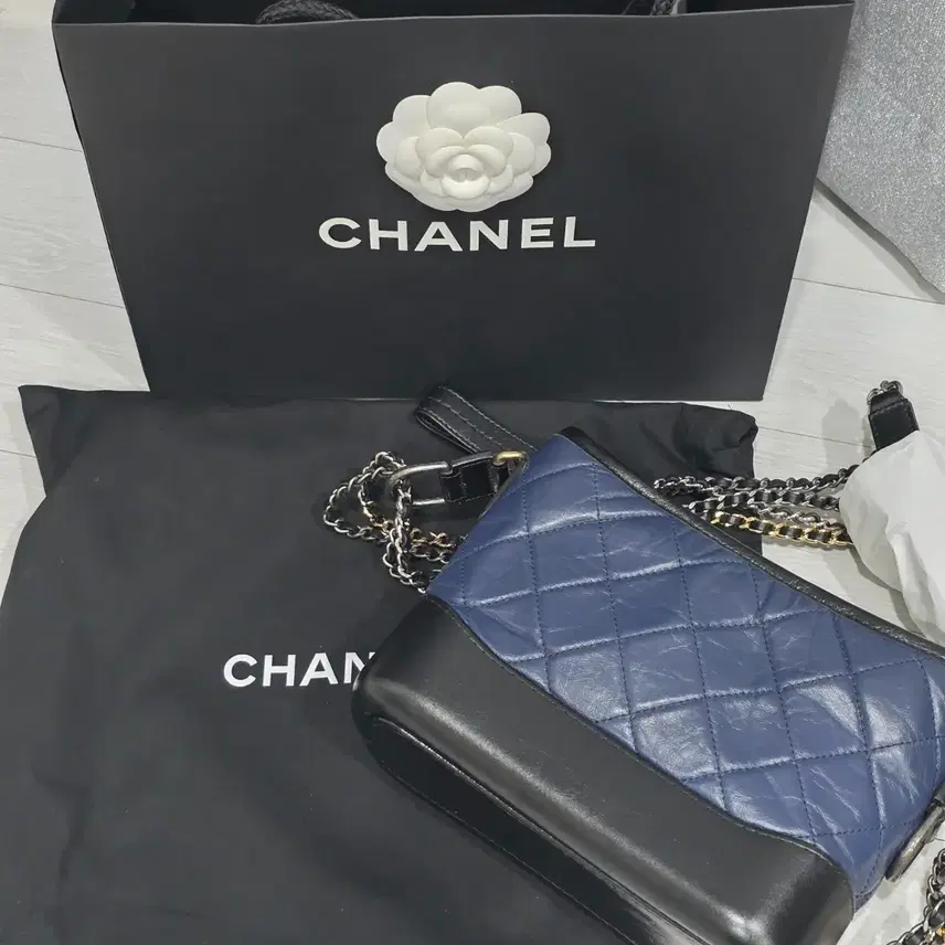 샤넬 가브리엘 호보 스몰 네이비블랙 사진 2