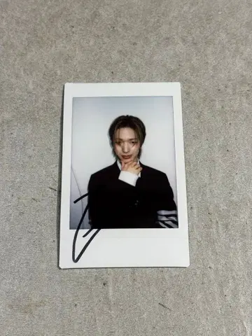 NEXZ TOMOYA 토모야 본인 직필 사인 폴라로이드