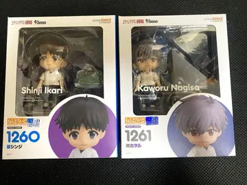 에바 나기사 카오루 이카리 신지 넨도로이드