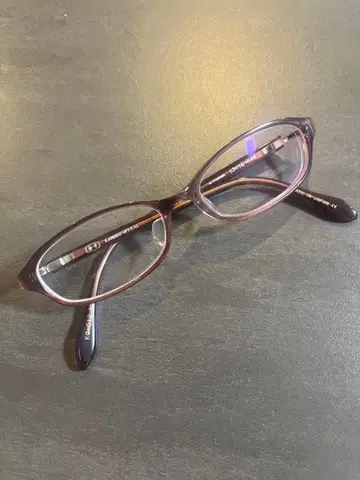 금자안경 안경 도수 있음