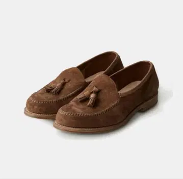 PHIGVEL TASSELED LOAFER 송아지 가죽 스웨이드