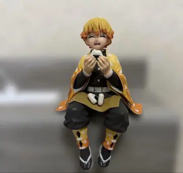 귀멸의 칼날 프리미엄 쵸코노세 피규어 아가츠마 젠이츠