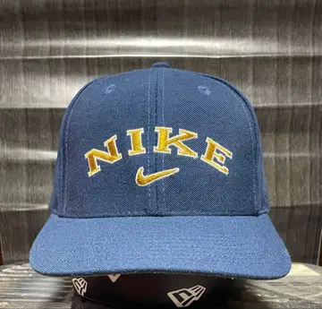 은색 택 올드 Nike 네이비 캡 거의 데드스탁