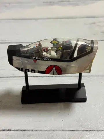 CMs ROY FOCKER 마크로스 VF-1S 콕피트 피규어