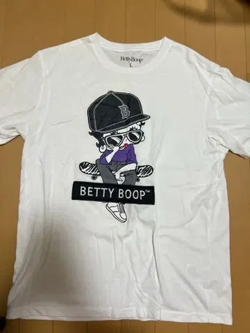 베티 붑 티셔츠 L 사이즈 화이트