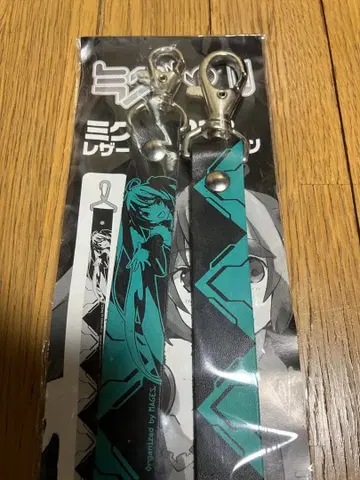 하츠네 미쿠 미쿠파 2013 가죽 지갑 체인 미개봉 새상품 논