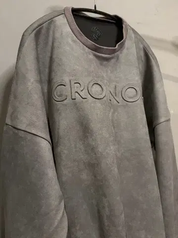 CRONOS 트레이닝복 로고 엠보싱 가공 크로노스 포켓 있음