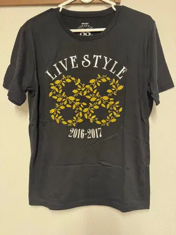 아무로 나미에 LIVESTYLE 2016-2017 티셔츠 L 사이즈