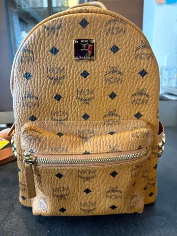 MCM 스타크 사이드 스터드 백팩 small