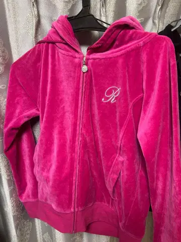 Rady 의 셋업 키라키라 스팽글 포함