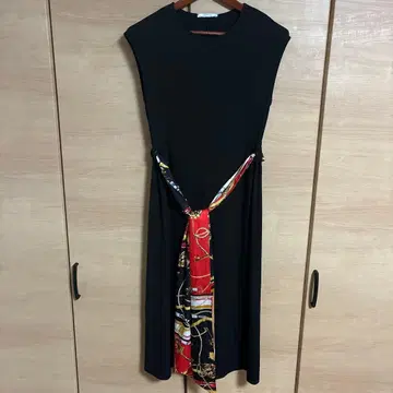 ZARA 자라 슬리브리스 티셔츠 원피스 블랙 스카프 벨트 M