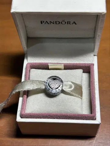 판도라 PANDORA 하트 참 로고