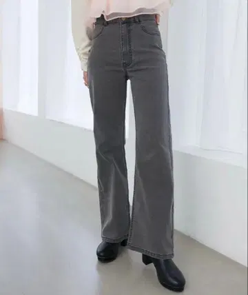 MAJESTIC LEGON 그레이 플레어 데님 청바지