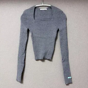 인스턴트펑크 타이트 니트 스퀘어 넥 리브