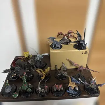 몬스터 헌터 스탠다드 모델 피규어 17개