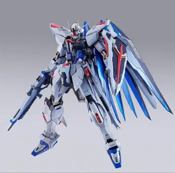 메탈빌드 프리덤 건담 CONCEPT 2 SNOW SPARKLE