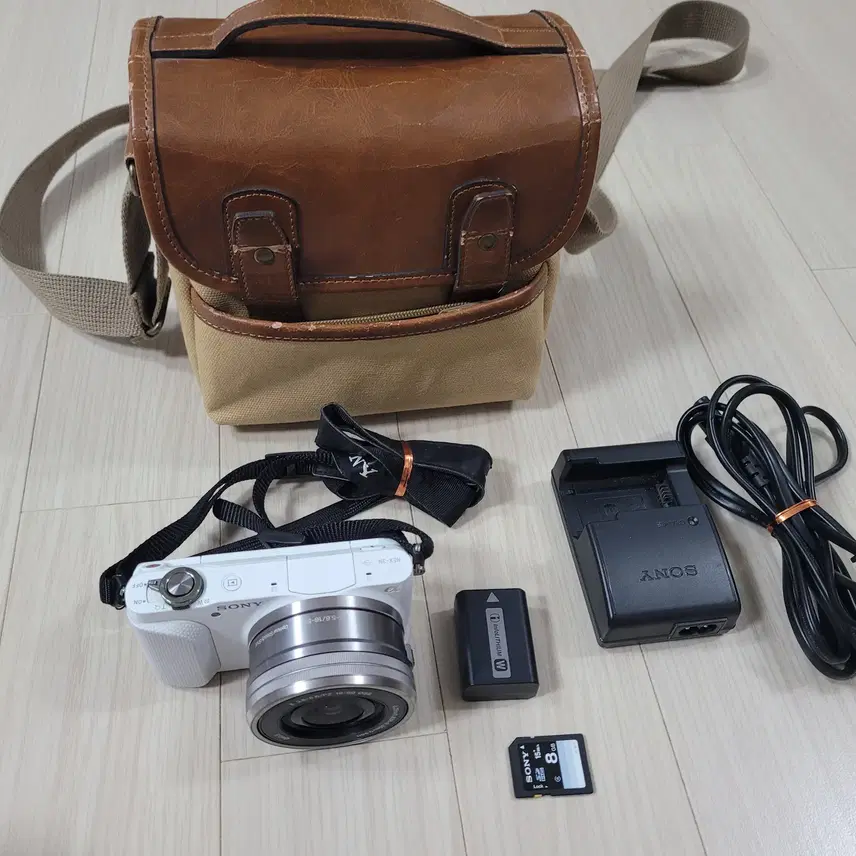 가성비 좋은 소니 미러리스 카메라 NEX-3N 과 16-50 OSS 렌즈