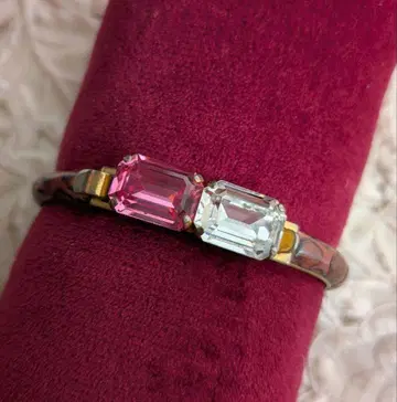 이탈리아제 핑크와 클리어 에메랄드 컷 비쥬 가죽 뱅글