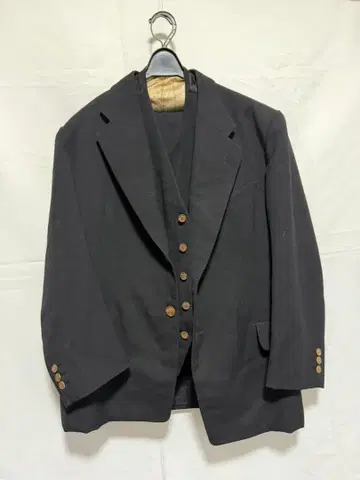 [빈티지] 3피스 수트 셋업 자켓 x 베스트 x 더블 팬츠