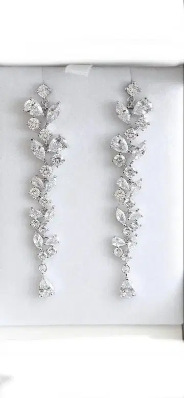 스텔라 브라이덜 크리스탈 리프 모티브 롱 귀걸이