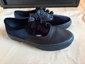 VANS BILLY'S AUTHENTIC KUN FU 블랙 26cm