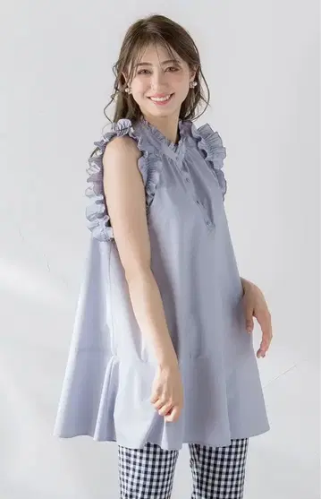 퀸즈 코트 소매 플리츠 프릴 튜닉 블라우스 라이트 그레이