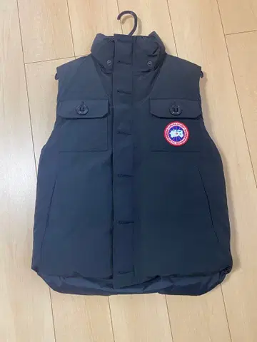 CANADA GOOSE 블랙 베스트