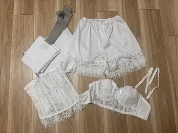 C'est Moi 세모아 브라이덜 이너 E70 / M