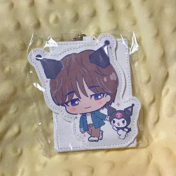 세븐틴 산리오 원우 쿠로미 패스 케이스