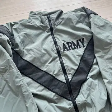 상태 좋음 희귀 XL 00s US Army 트레이닝 자켓 IPFU