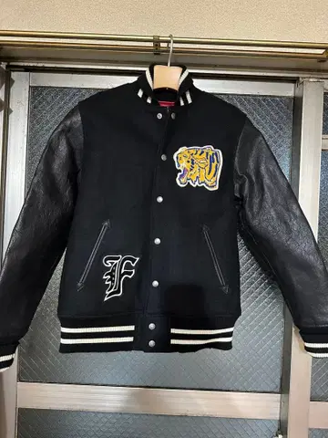 fuct 바시티 자켓