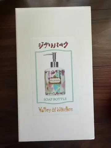 지브리 파크 하울의 움직이는 성 비누 보틀