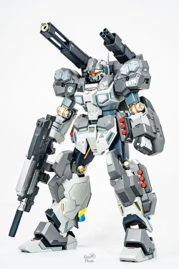 MG 제스타 캐논 전체 도색 개조품