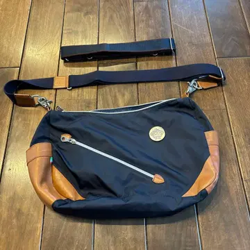 Orobianco 숄더백 네이비