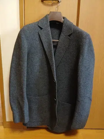 울 혼방 다크 그레이 테일러드 자켓