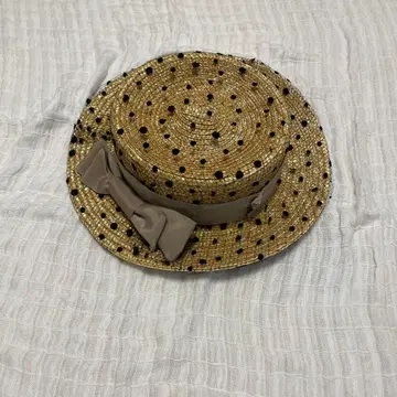 [ 새상품급 ] 베이지와 블랙의 물방울 패턴 밀짚모자