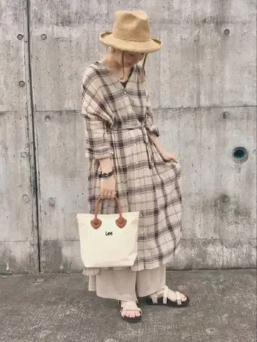 뉘앙스 체크 겉옷 원피스