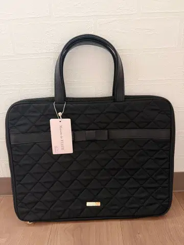 Maison de FLEUR 미사용 새상품 PC 백