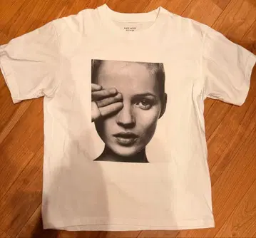 Kate Moss by David Sims 포토 티셔츠