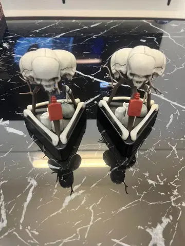 스컬 디자인 LED 피규어