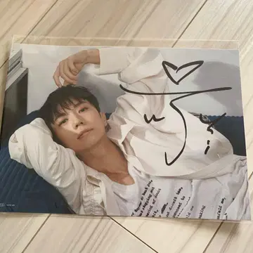 2PM 우영 사인 포함 포스터