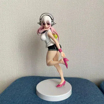 슈퍼 소니코 사복
