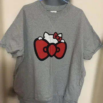 HELLO KITTY 그레이 T셔츠 반팔