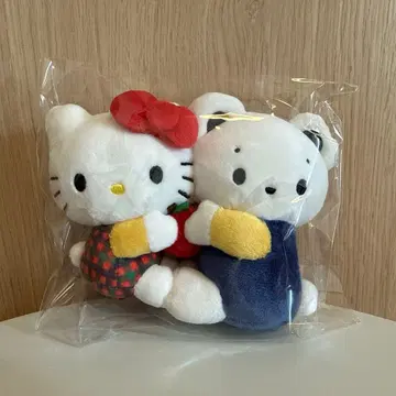 새상품 familiar 키티 콜라보 참 헬로키티 파미리아