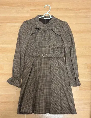 [ 즉시 구매 ] evelyn 체크 무늬 리본 원피스 벨트 탈부착 가능