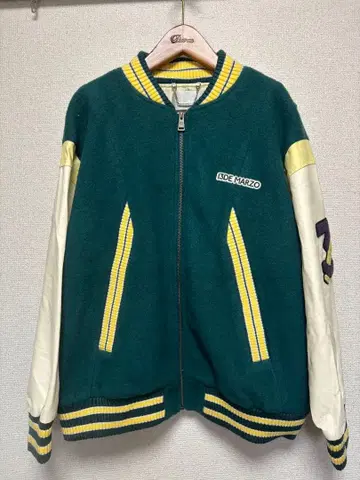 미사용 13DE MARZO 트레세데마르소 바시티 자켓 M