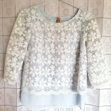 리랜드트루 꽃무늬 레이스 오부 소매 블라우스 사이즈 2