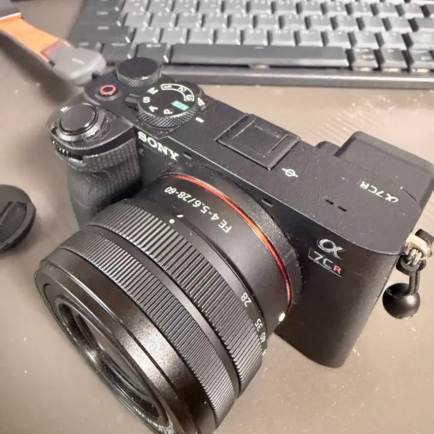 소니 A7CR FE 28-60mm 렌즈