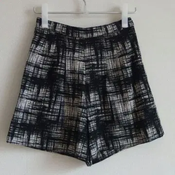 ERIKA CAVALLINI 패턴 숏팬츠 에리카 카발리니