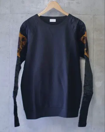 DRIES VAN NOTEN 드리스반노튼 맨투맨